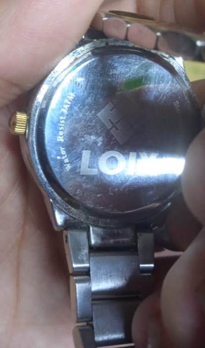 Black Gucci watch