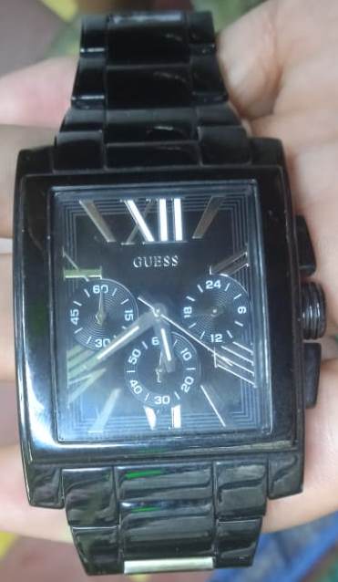 Black Gucci watch